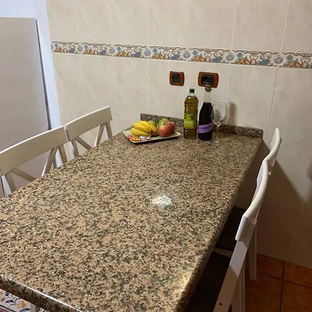 Las Arenas Apartment La Mareta