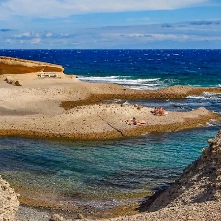 Las Arenas דירה *